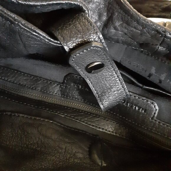 Halston Heritage Women's Black Pebbled Leather Metal Hinge Monogram Hobo Purse - Picture 11 of 15